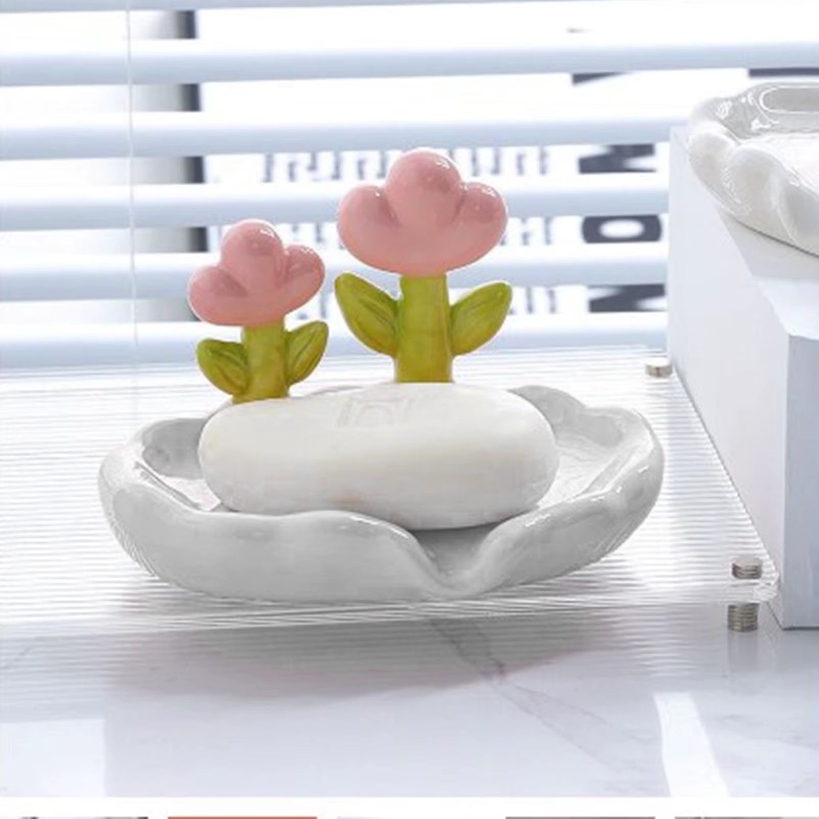 TECH™ Adorable Flower Soap Tray Holder